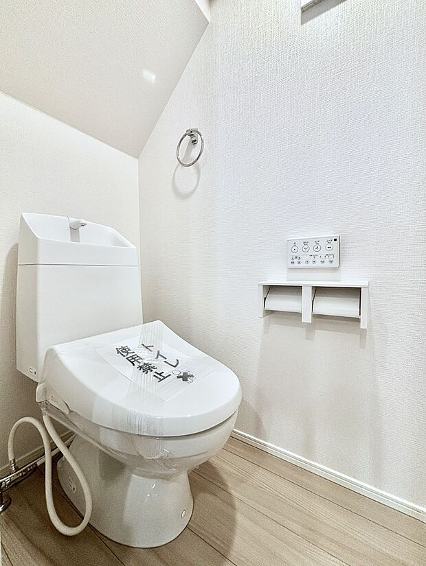 トイレは1階と2階それぞれに配置されていてとても便利です。