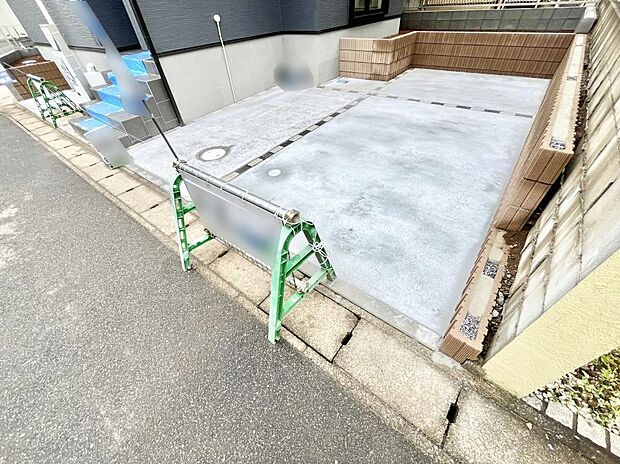 生活に欠かせない駐車スペース。　