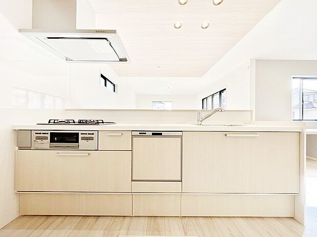 毎日使うキッチンだから、使いやすさ&お手入れのしやすさにこだわりました。