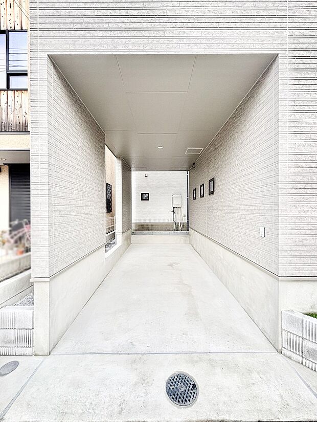 ビルトインタイプは大切なお車を傷や汚れから守ることができます。