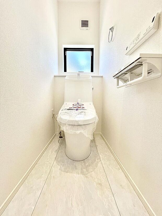 トイレは1階と2階それぞれに配置されていてとても便利です。