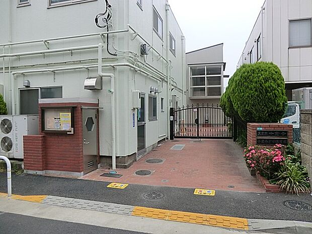 幼稚園・保育園 509m 小岩みどり保育園