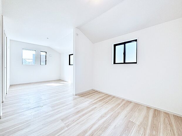 将来は2部屋にすることもできますね。お年頃になったら夢の個室にチェンジ！