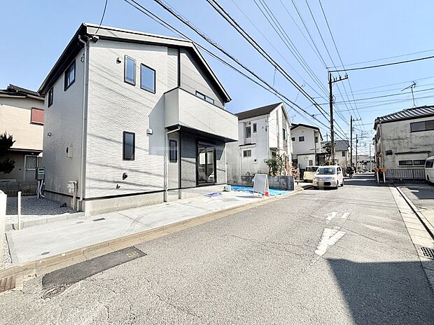 見通しの良さとともに、街並みに開放感を与えてくれます。 