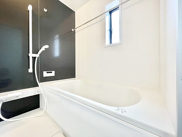 落ち着いた雰囲気でゆっくりお寛ぎいただけるバスルーム