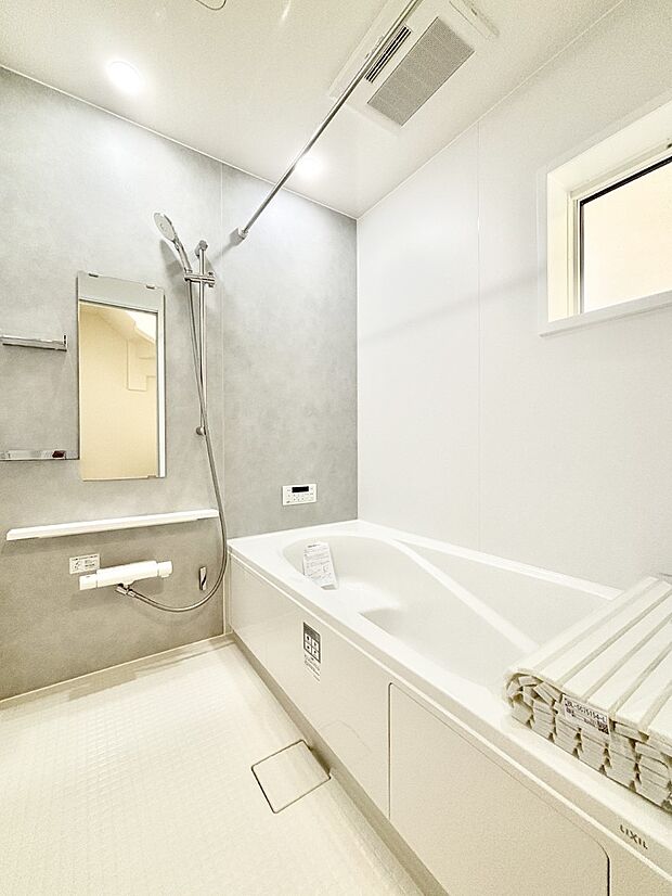 一日の疲れを癒やす大切なバスタイム。ゆっくりとお風呂を楽しんで疲れをとりたいですね!