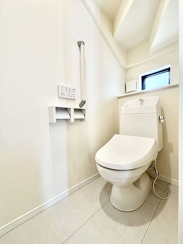 トイレは1階と2階それぞれに配置されていてとても便利です。