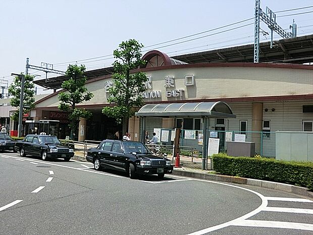 駅 1600m 東武伊勢崎線谷塚駅