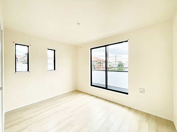 2面採光で明るさ＆風通し良好！