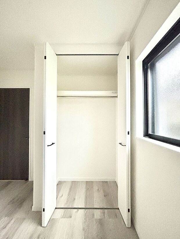 たっぷりの収納スペースで快適に暮らせそう