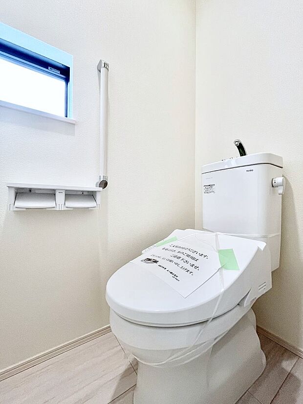 トイレは1階と2階それぞれに配置されていてとても便利です。 