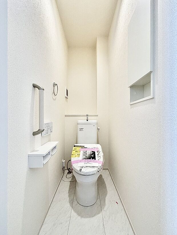 トイレは1階と2階それぞれに配置されていてとても便利です。 