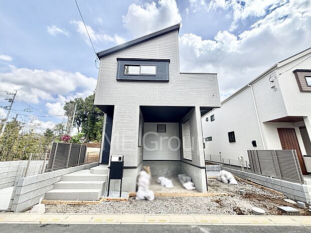 洗練された外観、上質な住空間が広がる室内は永く安心して過ごせる住居です。 