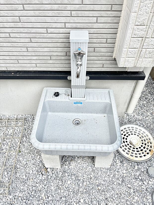 ガーデニングやお掃除に便利な外水栓