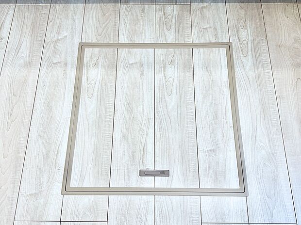 床下収納付き!日用品・非常用品の収納にも大活躍。