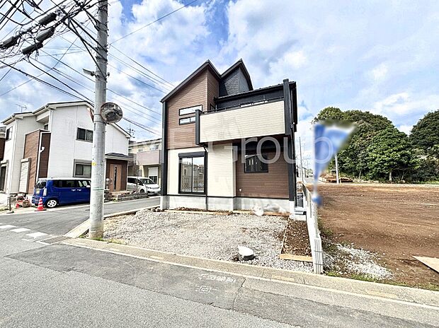 開放感溢れる広々リビングで家族団らんが楽しめるマイホーム！