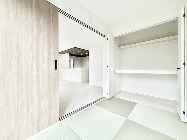 柔らかい畳の空間は、お子様の遊び場や来客時のおもてなしの場所として重宝します。