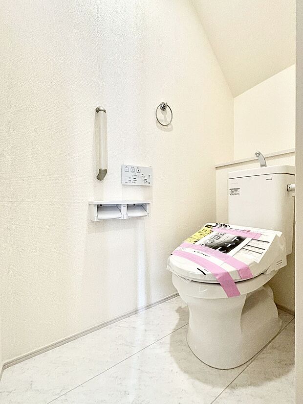 トイレは1階と2階それぞれに配置されていてとても便利です。