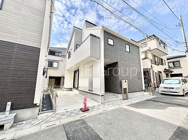 前面道路はきちんと整備されています