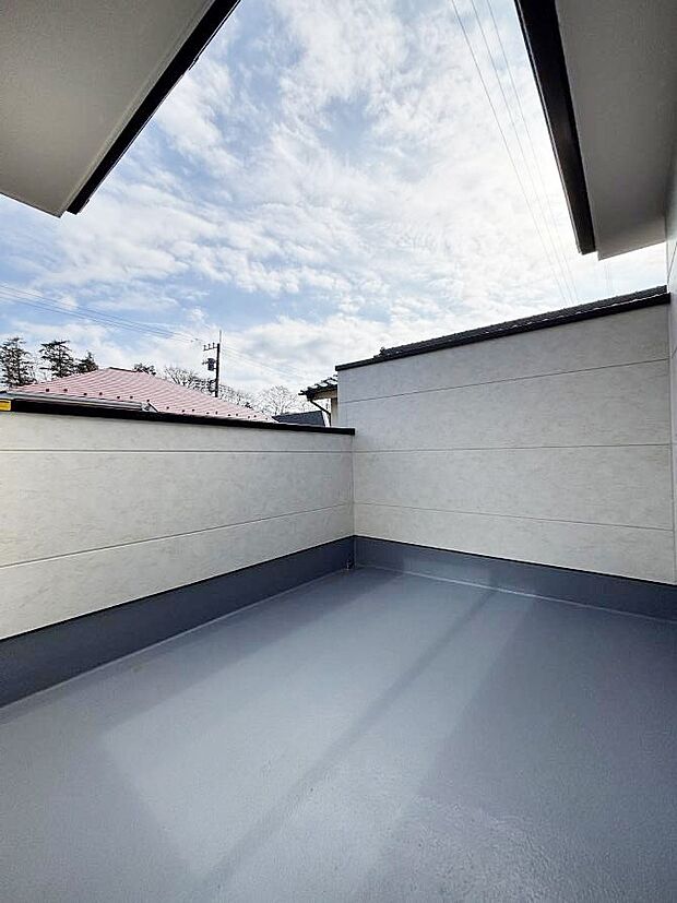 開放感あるルーフバルコニー