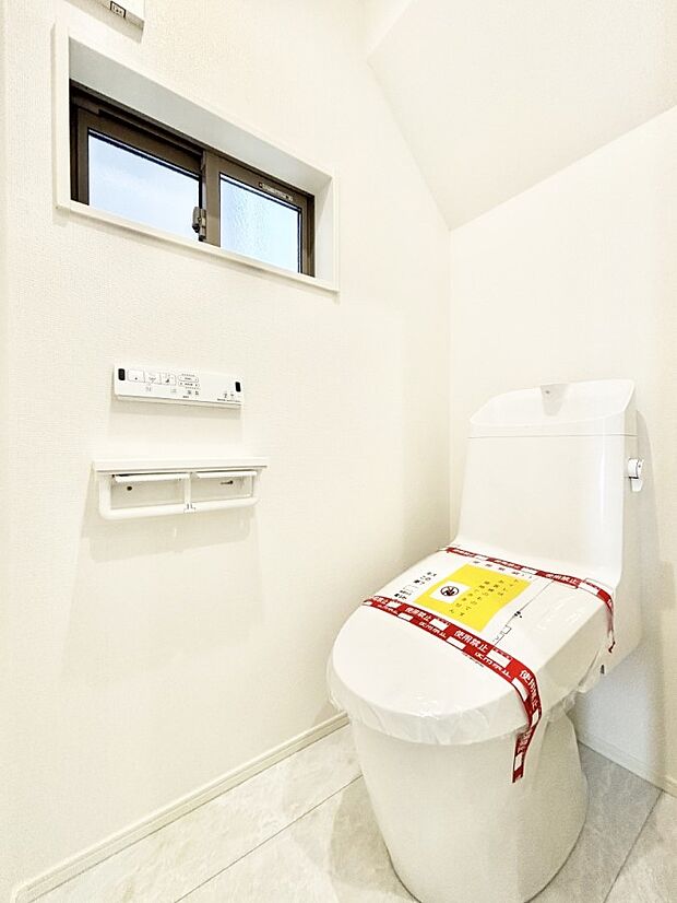 トイレは安心の2箇所!朝のバタバタも一安心です。