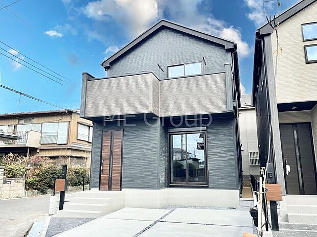 溢れる陽光でご家族の笑顔も輝く