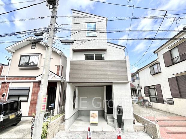 洗練された外観、上質な住空間が広がる室内は永く安心して過ごせる住居です。 