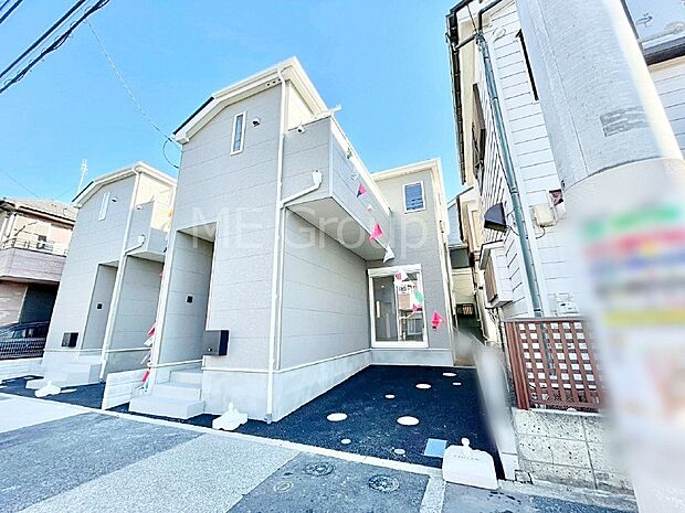 洗練された外観、上質な住空間が広がる室内は永く安心して過ごせる住居です。