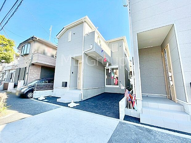 洗練された外観、上質な住空間が広がる室内は永く安心して過ごせる住居です。