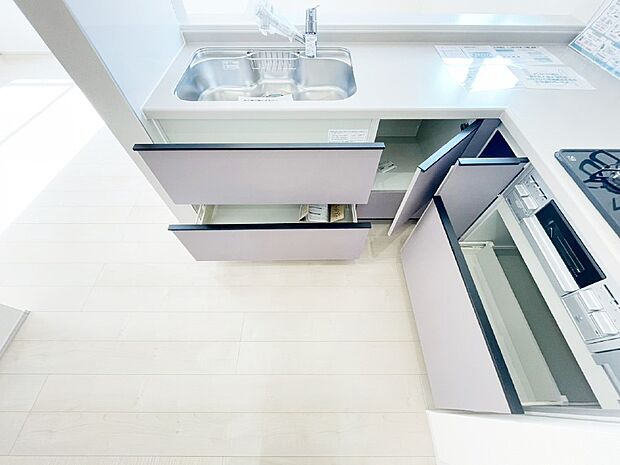 使いやすさを優先したスライド式収納タイプ！