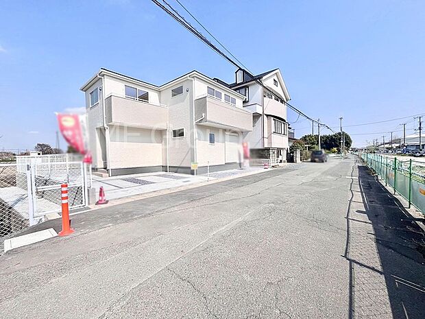 たっぷりの陽光と心地よい風が舞い込む住まい