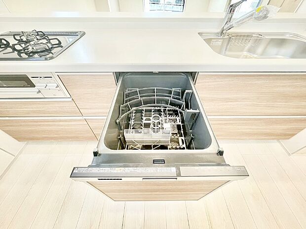 面倒なお片づけは食洗機にお任せ!家事の負担が減って、時間にも気持ちにもゆとりができます。