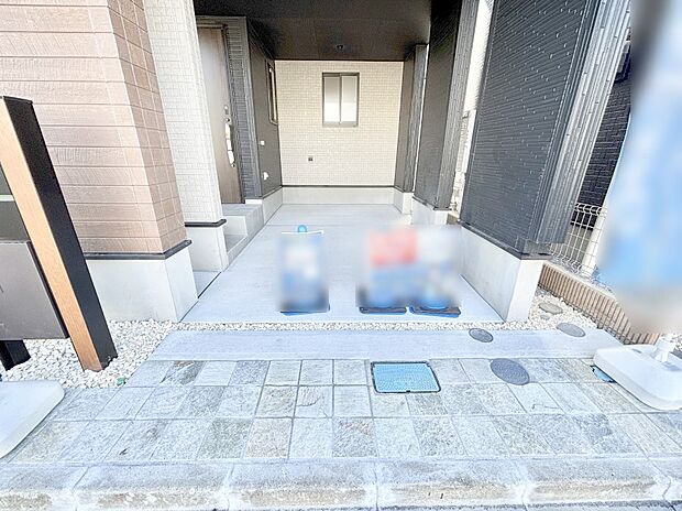 ビルトインタイプは大切なお車を傷や汚れから守ることができます。