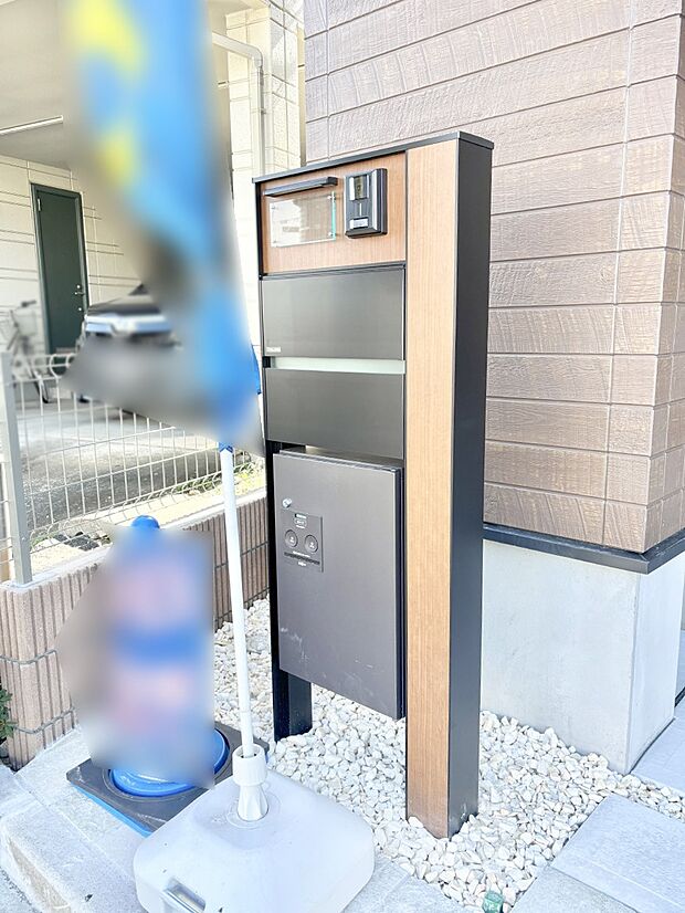 表札・インターホン・ポストをひとつに集約