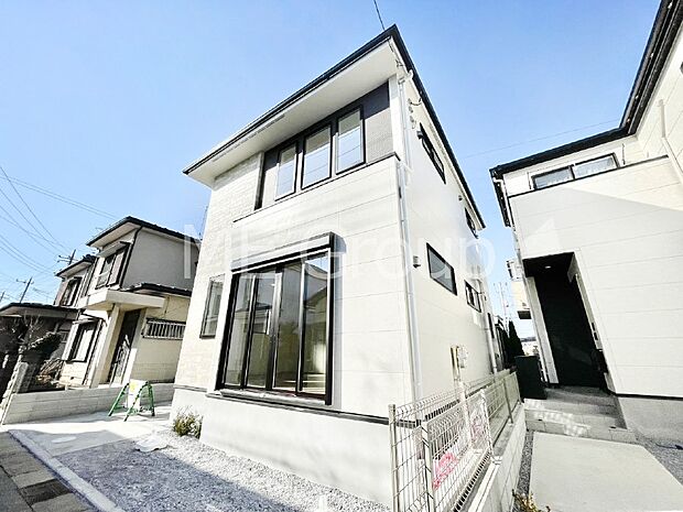 洗練された外観、上質な住空間が広がる室内は永く安心して過ごせる住居です。