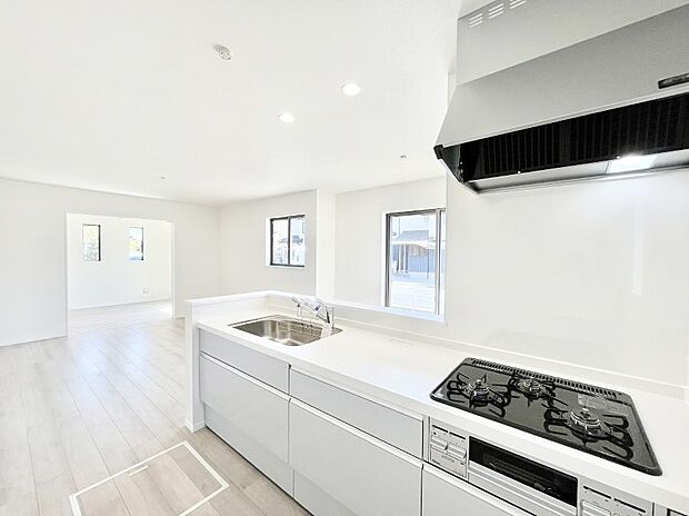 毎日使うキッチンだから、使いやすさ&お手入れのしやすさにこだわりました。