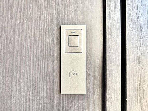 ラクラク開錠！スマートコントロールキー。