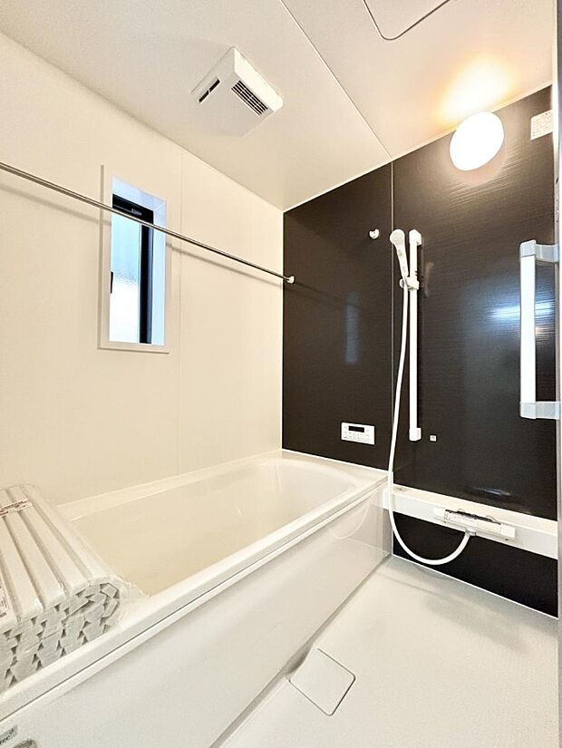 一日の疲れを癒やす大切なバスタイム。ゆっくりとお風呂を楽しんで疲れをとりたいですね!