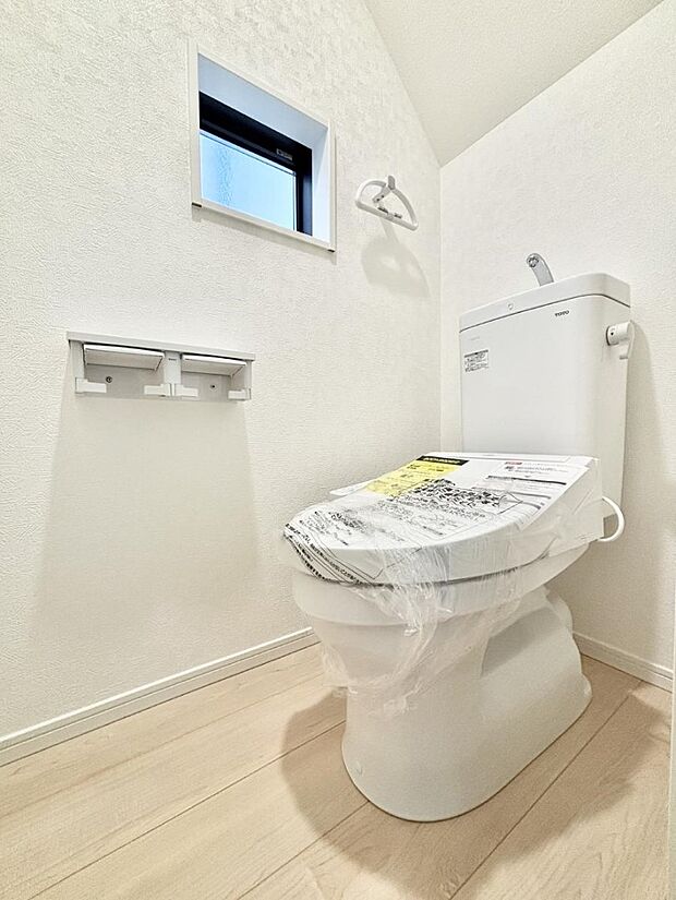 トイレは1階と2階それぞれに配置されていてとても便利です。 