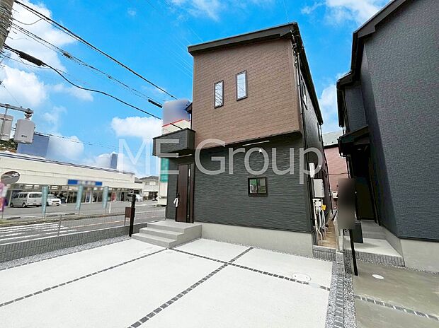 溢れる陽光でご家族の笑顔も輝く