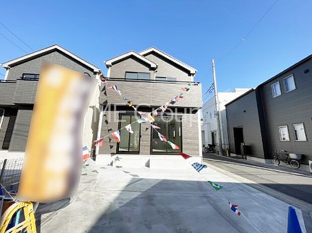 溢れる陽光でご家族の笑顔も輝く