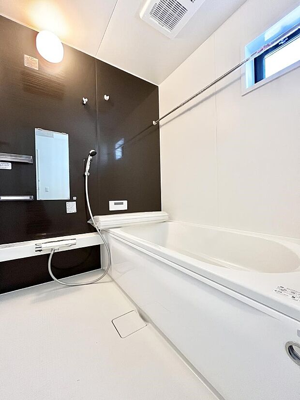 一日の疲れを癒やす大切なバスタイム。ゆっくりとお風呂を楽しんで疲れをとりたいですね!