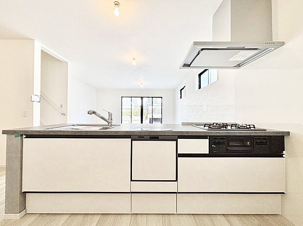 お料理を効率的に、楽しく！システムキッチン