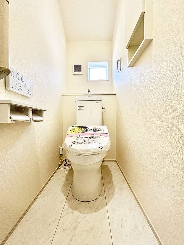 トイレは1階と2階それぞれに配置されていてとても便利です。 