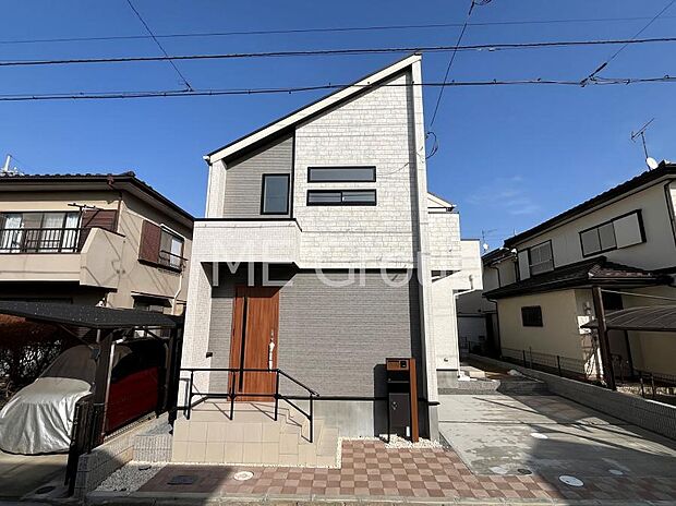 たっぷりの陽光と心地よい風が舞い込む住まい