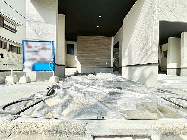 ビルトインタイプは大切なお車を傷や汚れから守ることができます。