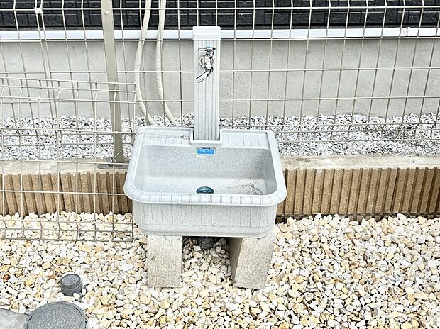 ガーデニングやお掃除に便利な外水栓