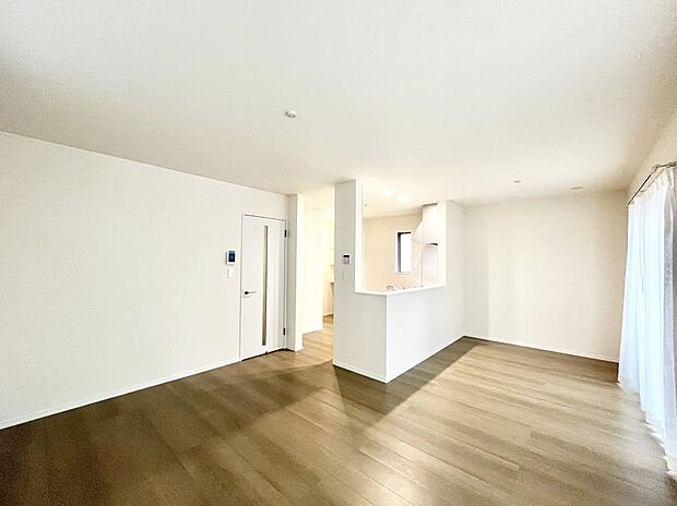 落ち着いた雰囲気のＬＤＫは家族みんなの快適空間  