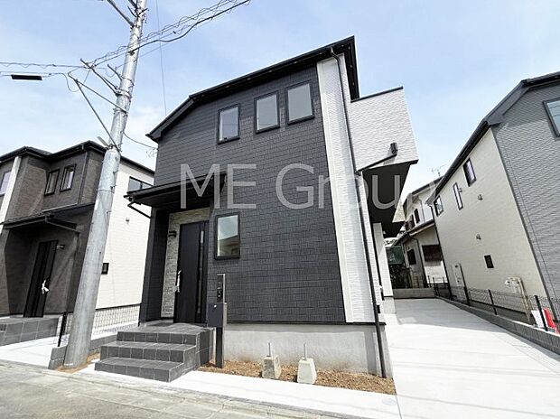 溢れる陽光でご家族の笑顔も輝く