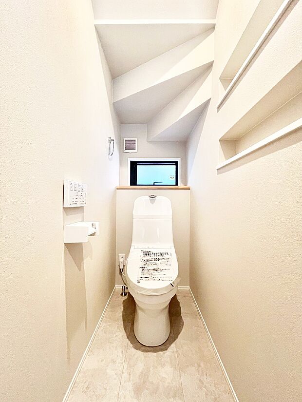 トイレは安心の2箇所!朝のバタバタも一安心です。